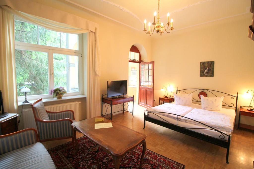 دريسدن Hotel-Appartement-Villa Ulenburg المظهر الخارجي الصورة